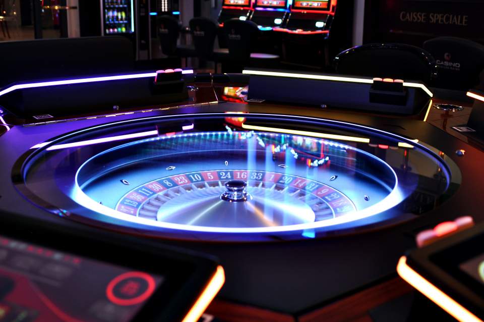 Playing Online Casino Games